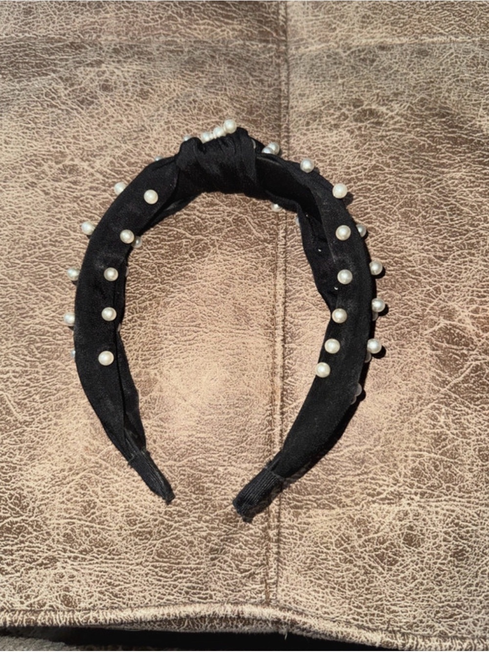 Black Pearl-Embellished Knotted Headband
